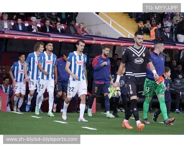 西甲联赛巴萨对西班牙人比赛焦点